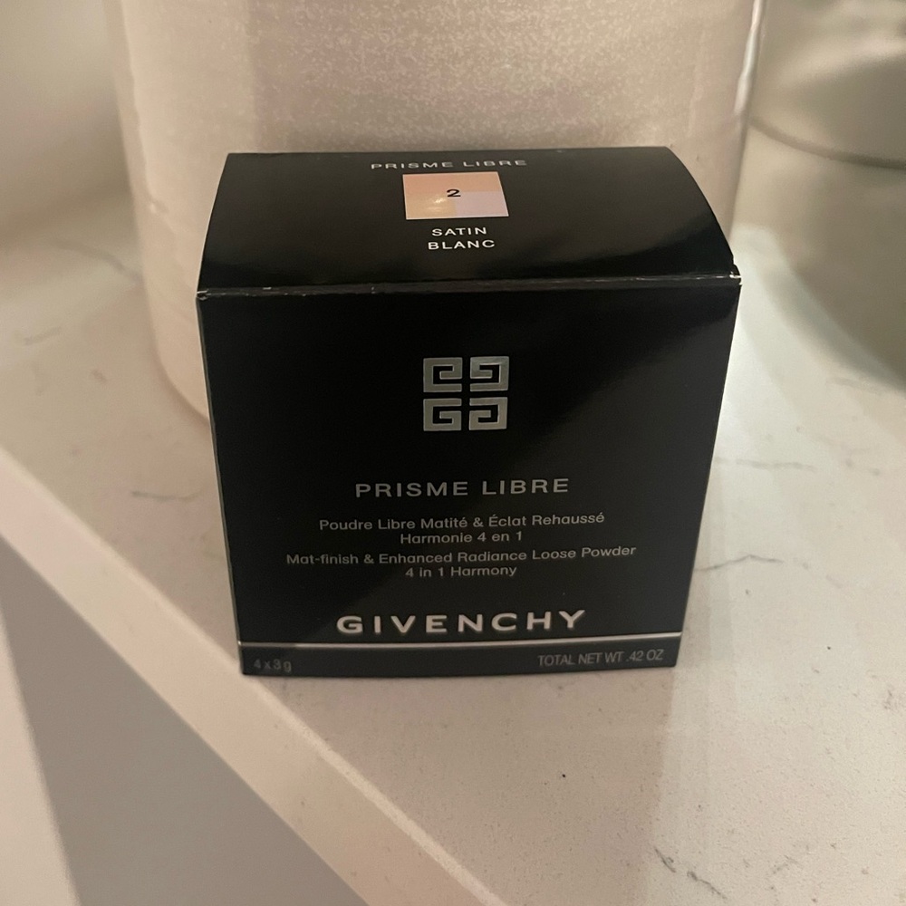 COPY - Givenchy Prisme Libre 2 satin blanc Old formula